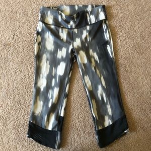 Under Armour Cropped Leggings